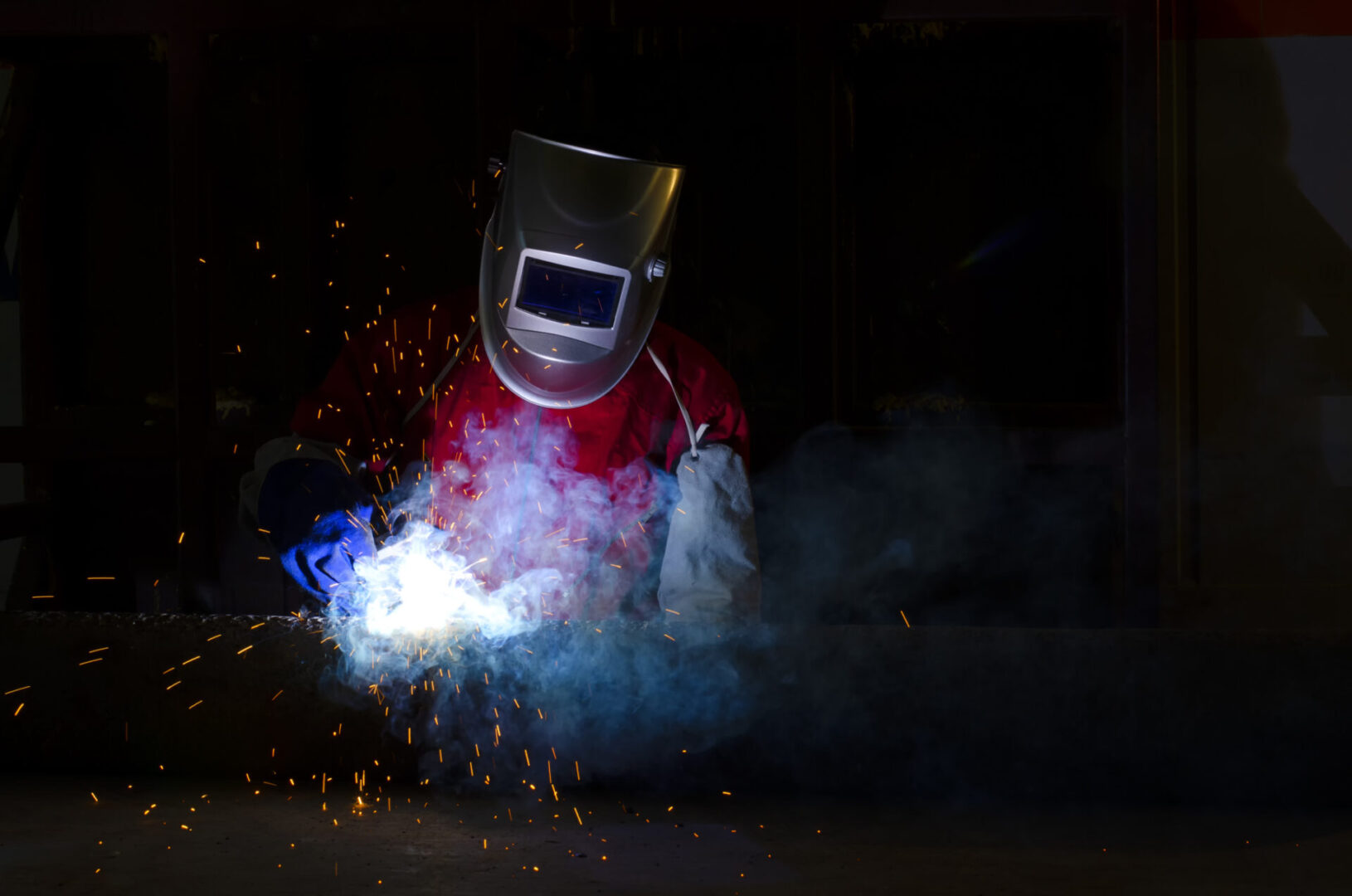 Welding works on production of the pipeline unit-welding of the pipe and thick-walled flange.Pipe welding on the pipeline construction