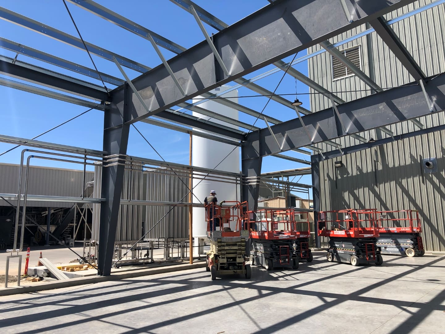 Stainless Aesthetics Inc on-site process piping installation team